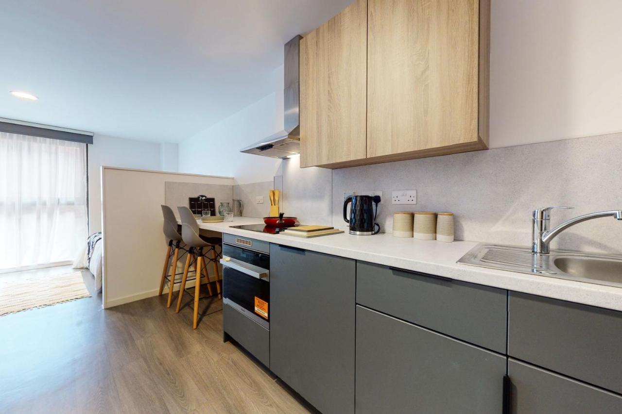 Private Bedrooms With Shared Kitchen, Studios And Apartments At Canvas Glasgow Near The City Centre For Students Only Exterior foto